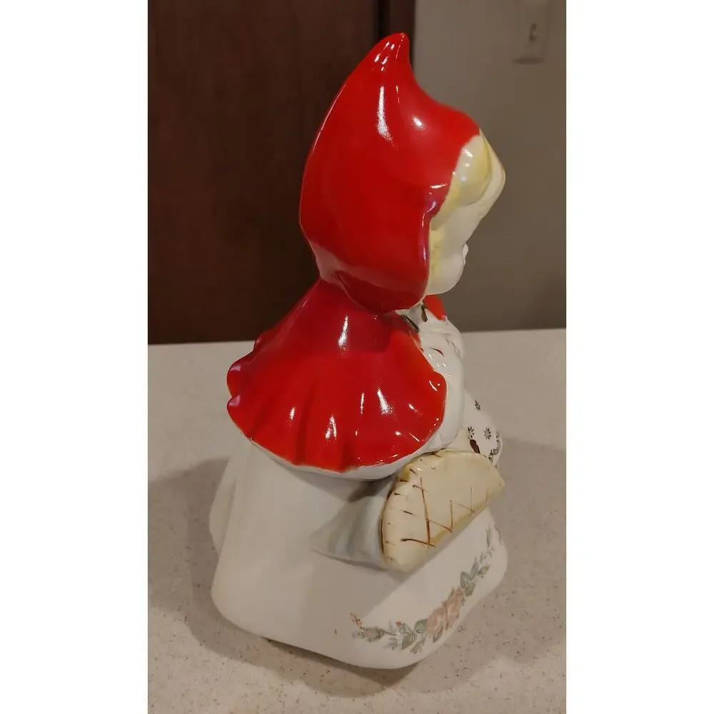 Hull Pottery vintage collectors